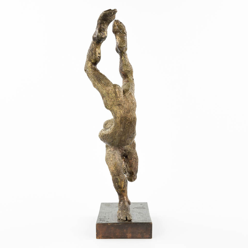 Ugur SEYREK (1958) an abstract statue made of bronze. (H:47,5cm)