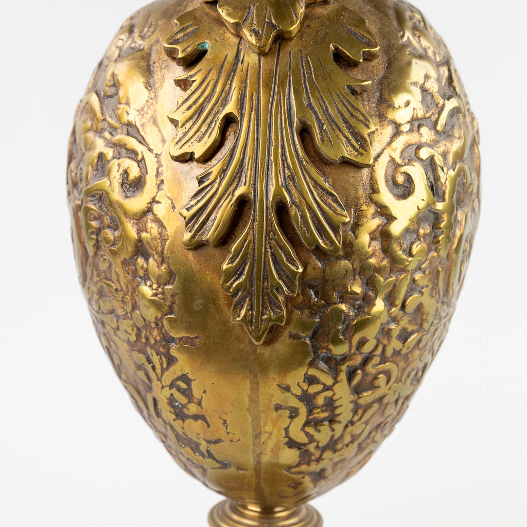 A large pitcher decorated with a dragon, bronze, 20th C. (D:18 x W:23 x H:57 cm)