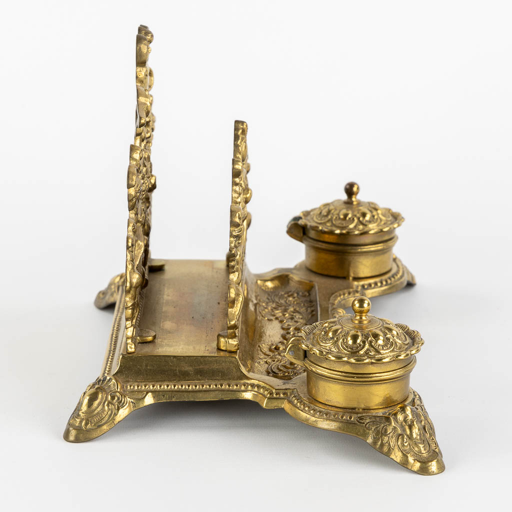 A letter holder and ink pot, polished bronze. (L:20 x W:30 x H:19 cm)