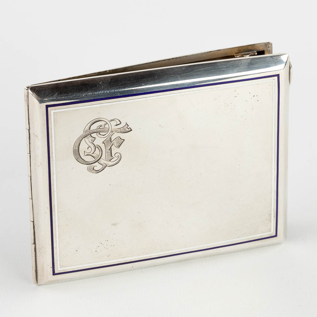 Hermès Paris, a cigarette box, silver. (W:11 x H:9 cm)