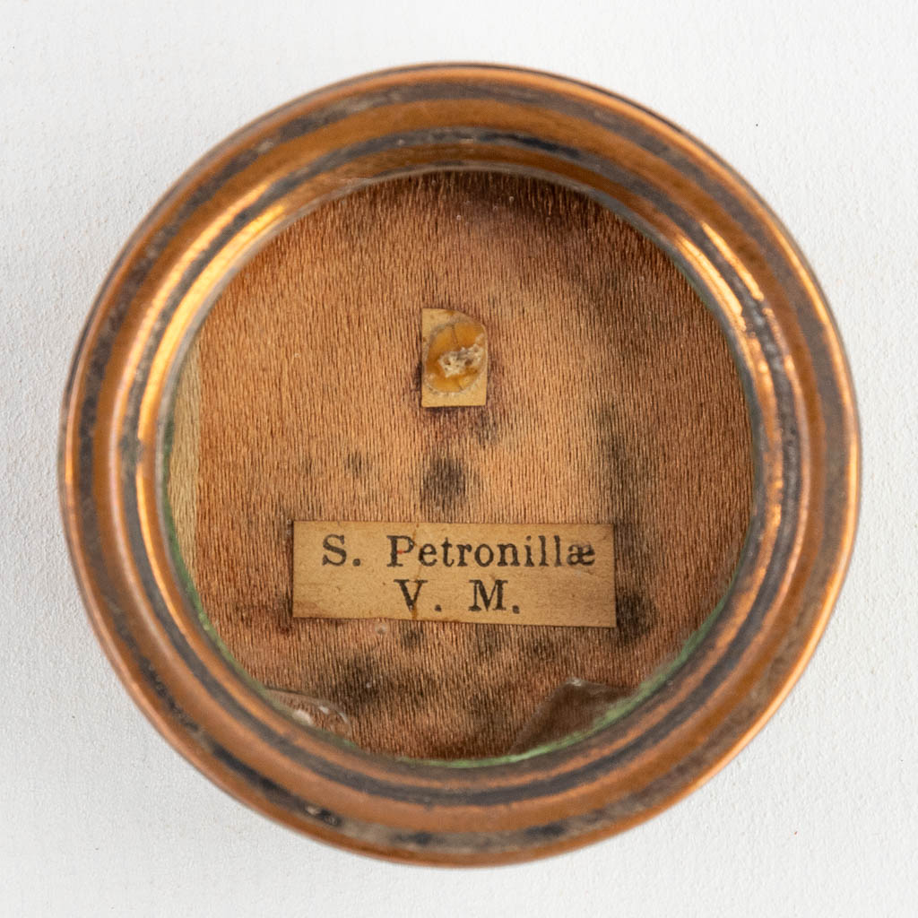 A sealed theca with a relic: Ex Ossibus Sancta Petronilla Virginis Martyris