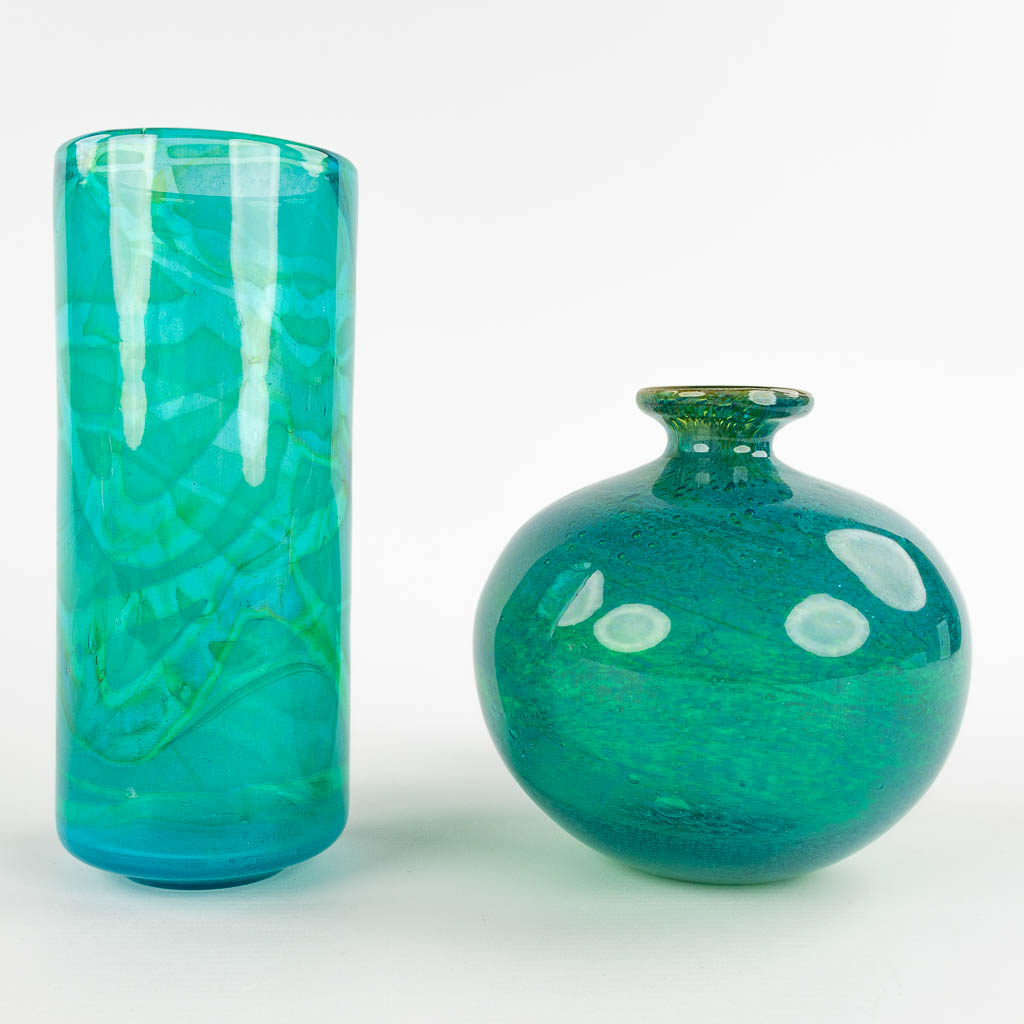 Mdina Glass, 4 vases added Eckhart Glass, One vase. 20th C. (H:20 x D:8,5 cm)