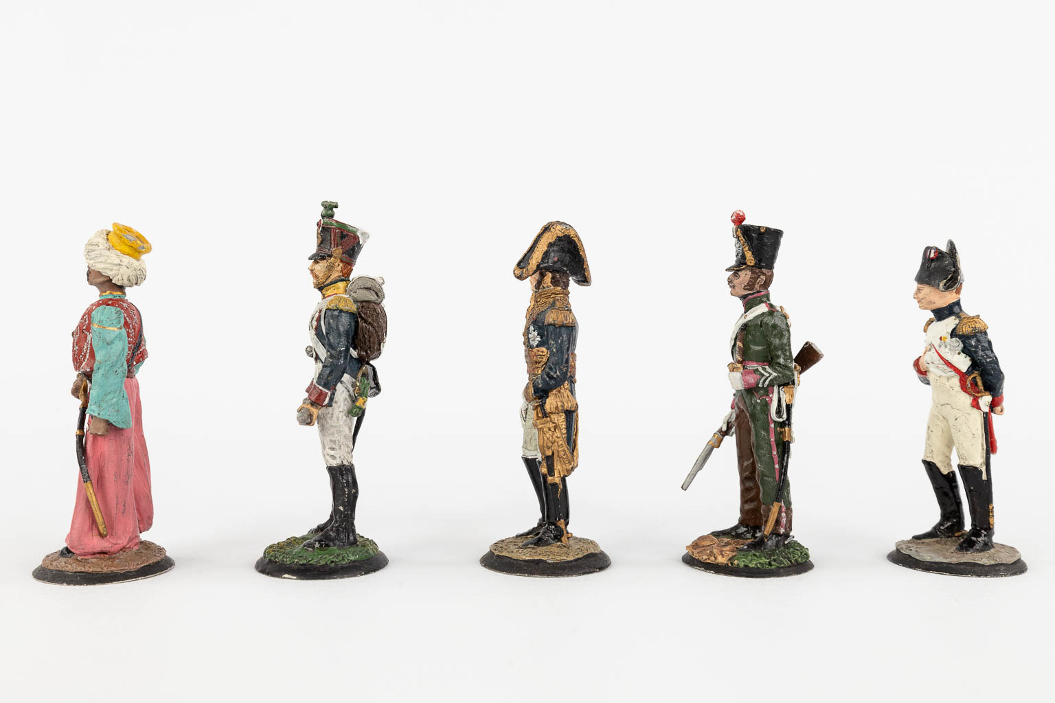 Napoleon en het leger van Napoleon Bonaparte. Een collectie van 9 figuren gemaakt uit tin. (H: 8 cm)