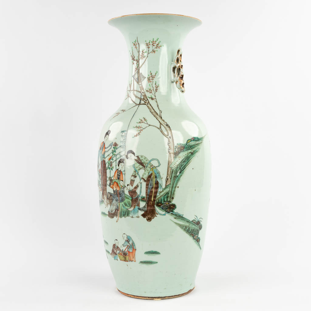 A Chinese vase, decor of Ladies in a garden. 19th/20th C. (H:58 x D:24 cm)
