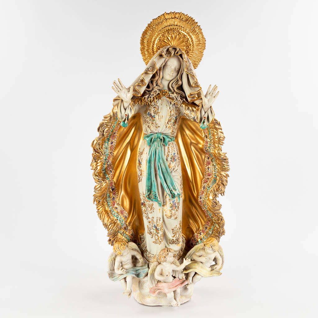Eugenio PATTARINO (1885-1971) 'Madonna' geglazuurde terracotta (D:20 x W:33 x H:70 cm)