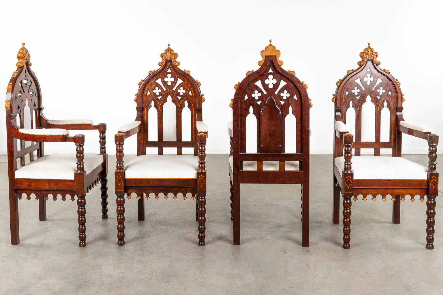 An exceptional set of 8 Thrones, sculptured wood in a gothic revival style. Circa 1880. (D:47 x W:56 x H:126 cm)
