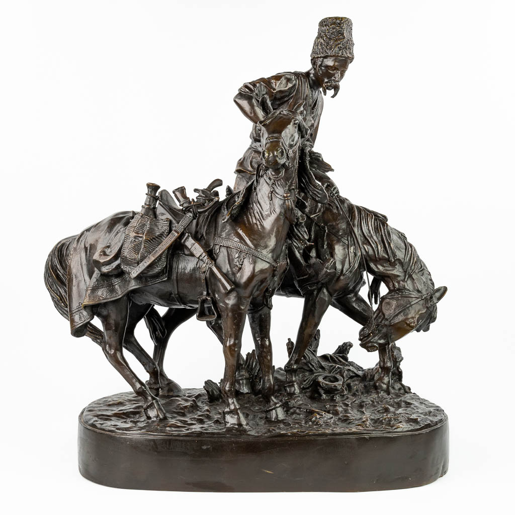 Evgeni Alexandrovich LANCERAY (1848-1886) 'Kozak te paard' een groot bronzen beeld, postume gieting. (H:71cm)
