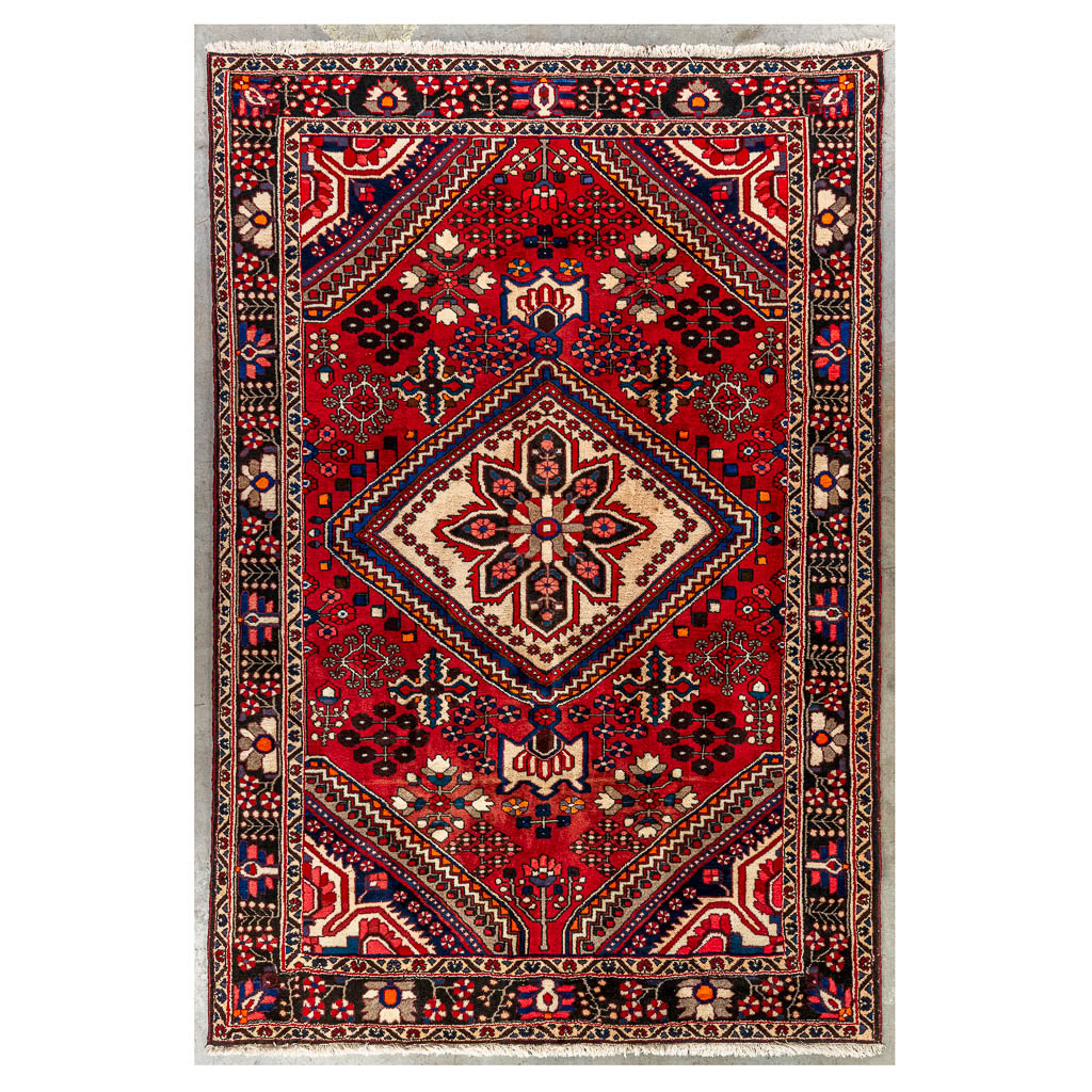 A large Oriental hand-made carpet. Klardasht. (200 x 300 cm)