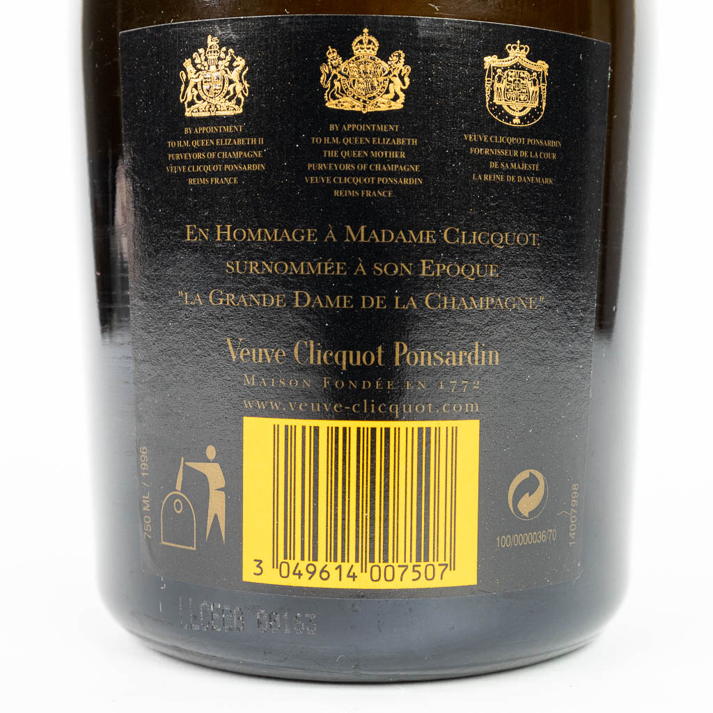 A bottle of Veuve Clicquot Ponsardin 1996 