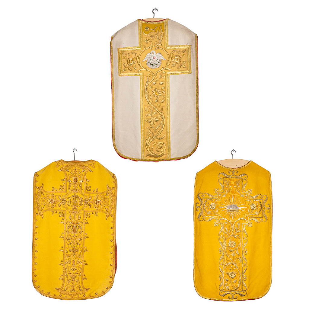 Chasubles | Flanders Auctions